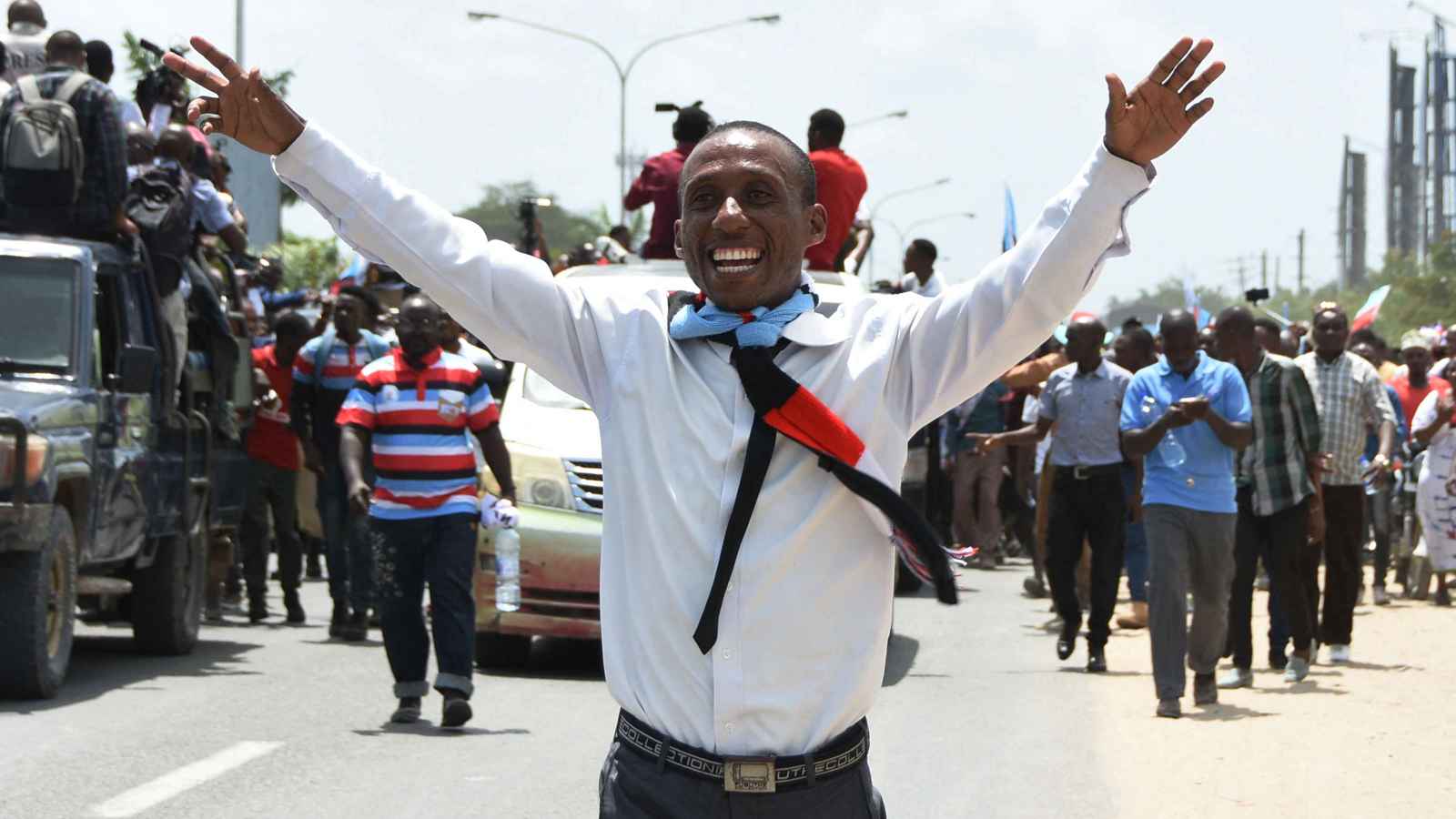 بعد احتجاز رئيسه.. توتر وتصعيد بين حزب المعارضة والسلطة في تنزانيا