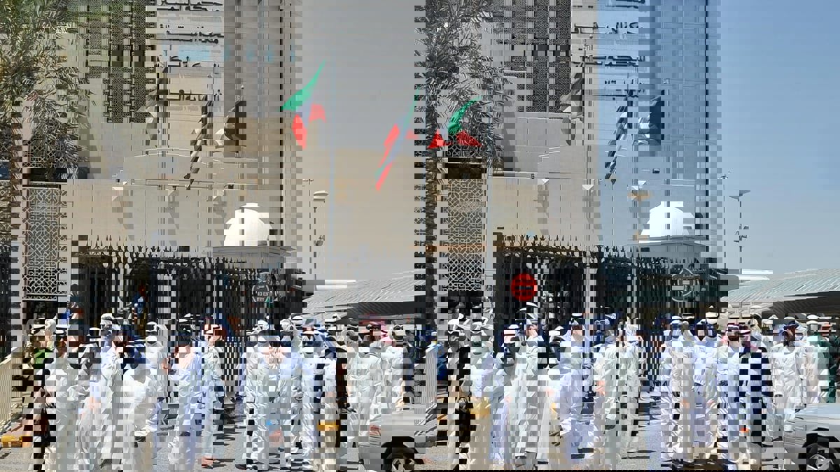 سجن كويتي 15 عاما لإدانته بزرع الحشيش في منزله للاتجار والتعاطي‎