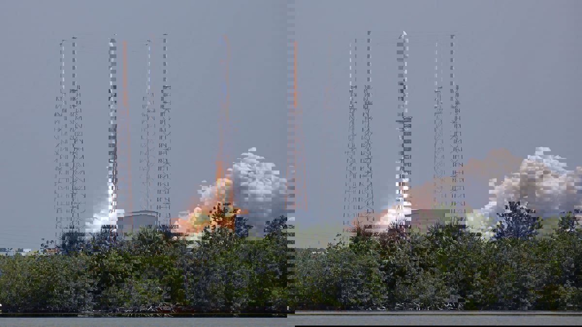 لاكتشاف أحد أهم الألغاز الكونية.. انطلاق تلسكوب "إقليدس" الأوروبي