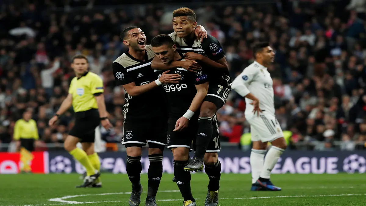 أياكس يُنهي هيمنة ريال مدريد على دوري أبطال أوروبا ويسحقه في سنتياغو برنابيو (فيديو)