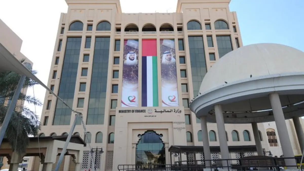 بعد استحداث ضريبة الشركات.. دبي تبحث تخفيض الرسوم الحكومية