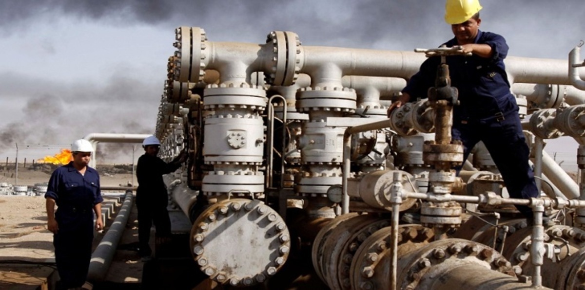 وكالة الطاقة تتوقع تجدد الفائض بسوق النفط العالمية أوائل 2017