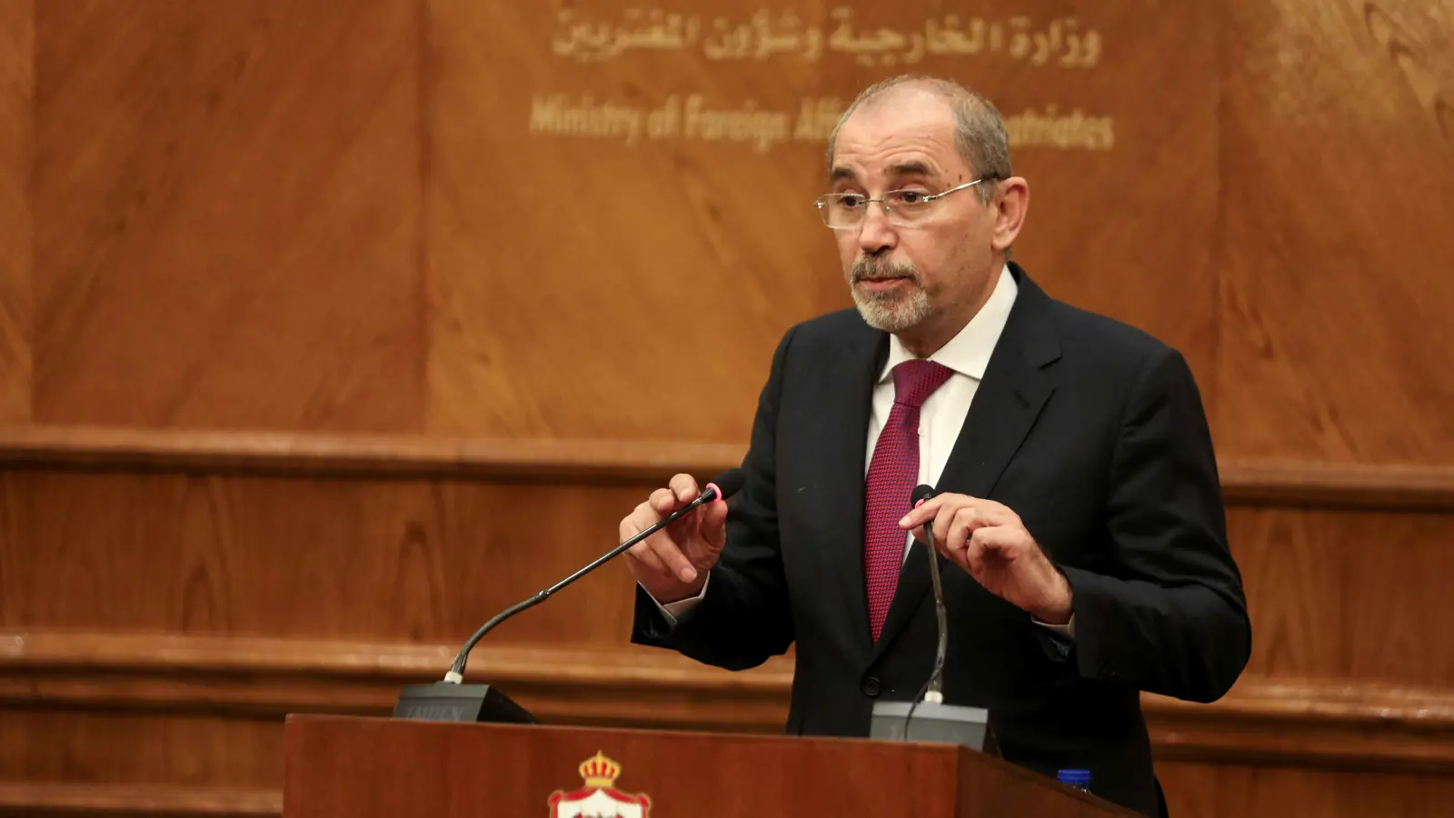 أول تعليق أردني على مقترح ترامب استقبال سكان غزة