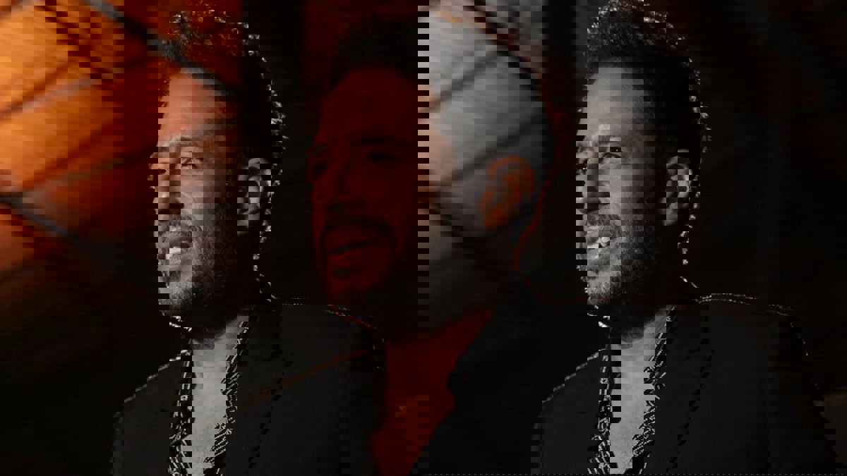 محمد حماقي يطرح "فيديو كليب" عن قصة حقيقية (فيديو وصور)