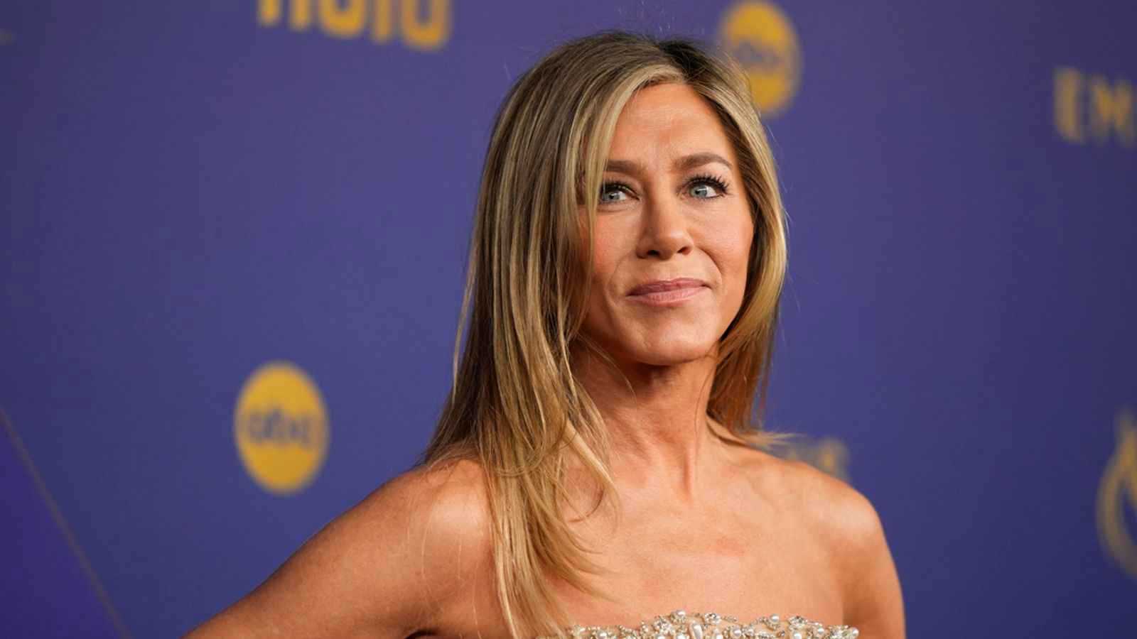 جينيفر أنيستون تكشف معركتها الصامتة مع الإنجاب