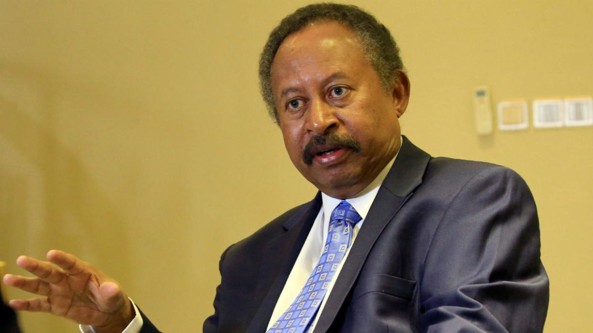 أول ظهور لرئيس الوزراء السوداني عبدالله حمدوك بعد محاولة اغتياله (فيديو وصور)