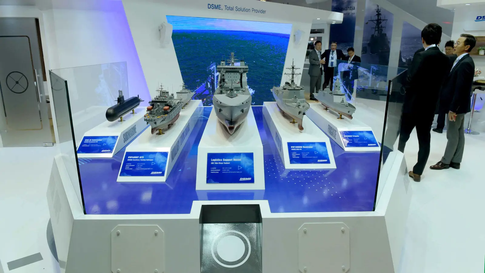 أزمة معرض "يورونافال".. التماس إسرائيلي للمحكمة ضد الحكومة الفرنسية