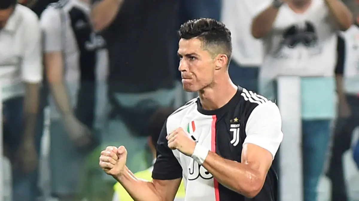 أبرز تغريدات "تويتر" الرياضية: كريستيانو رونالدو في الجيم مع صديقته.. وأدريان يستعرض إنجازاته مع ليفربول