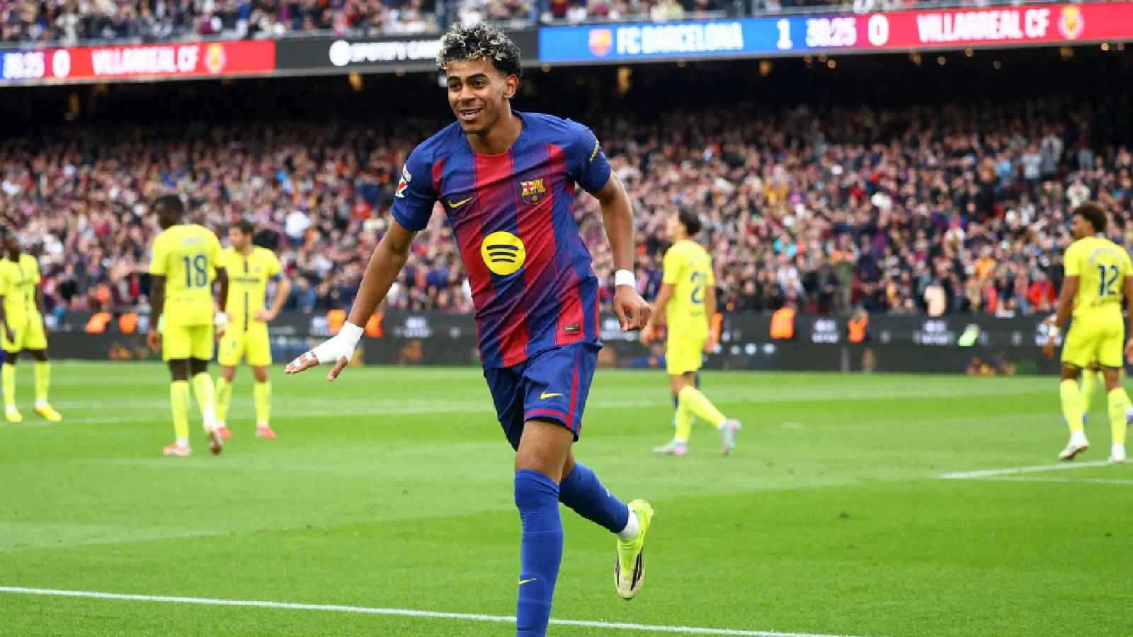 أول تعليق من لامين يامال بعد تسجيله "هاتريك" وهو صائم 