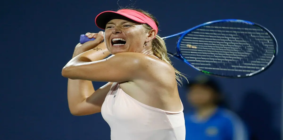 إصابة ماريا شارابوفا تُجبرها على الانسحاب من بطولة ستانفورد للتنس