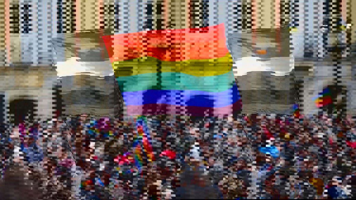 طغيان "مجتمع الميم"