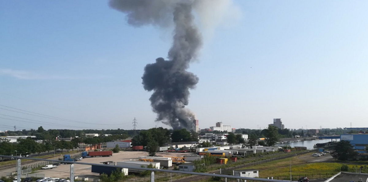 إصابة 11 جراء انفجار بصومعة حبوب شرقي فرنسا