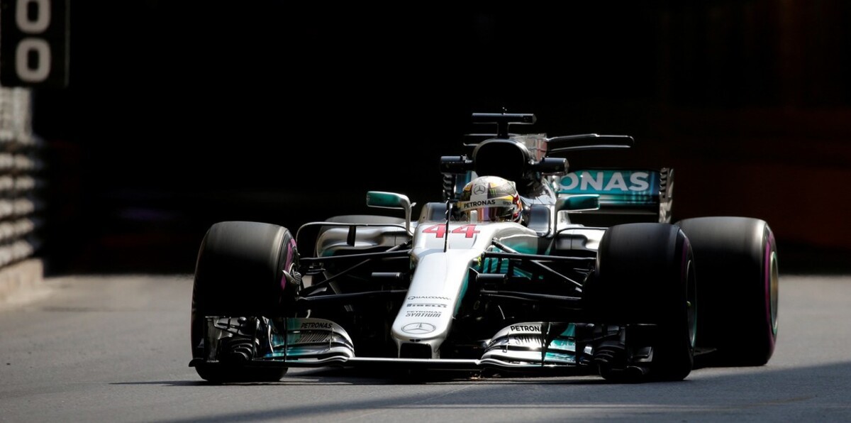 فورمولا 1.. هاميلتون يسجل أسرع زمن بجولة التجارب الأولى في موناكو