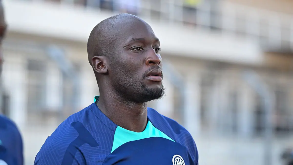 طبيب بلجيكا: إصابة لوكاكو "انتكاسة" للاعب وناديه وللمنتخب