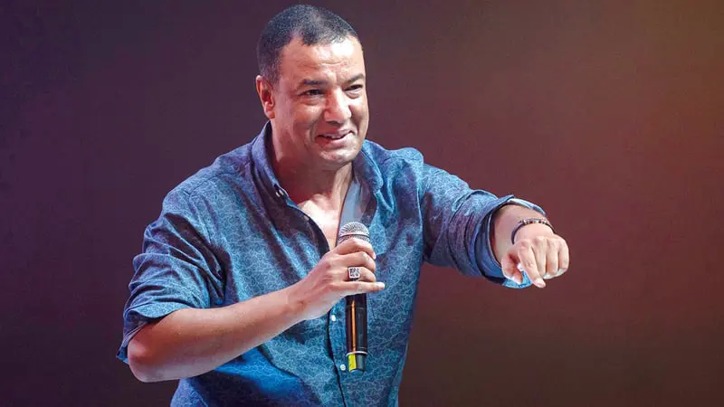 هشام الجخ يرد على انتقادات لهجته في "سره الباتع"