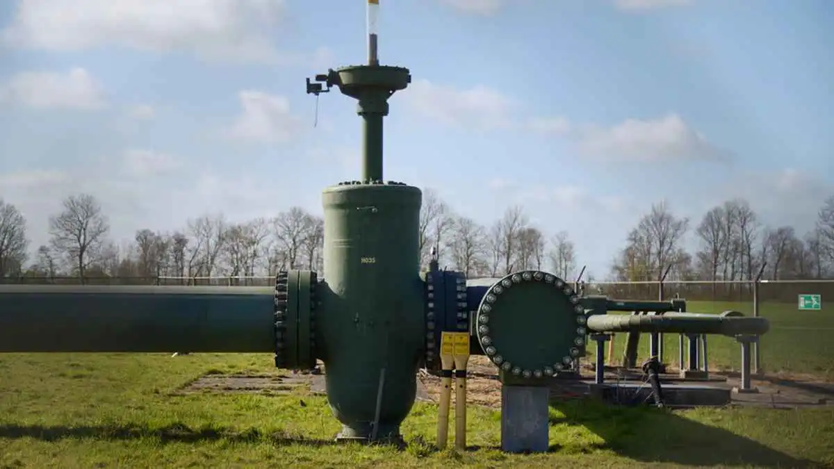 أزمات الحرب الإيرانية تتوالى.. الدول "الخضراء" تلجأ إلى التنقيب عن النفط