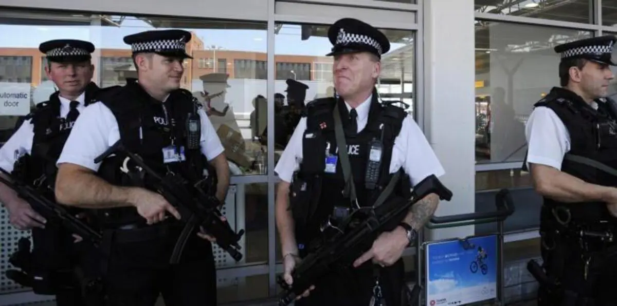 تعرض أربعة أشخاص للطعن في مترو الأنفاق بلندن