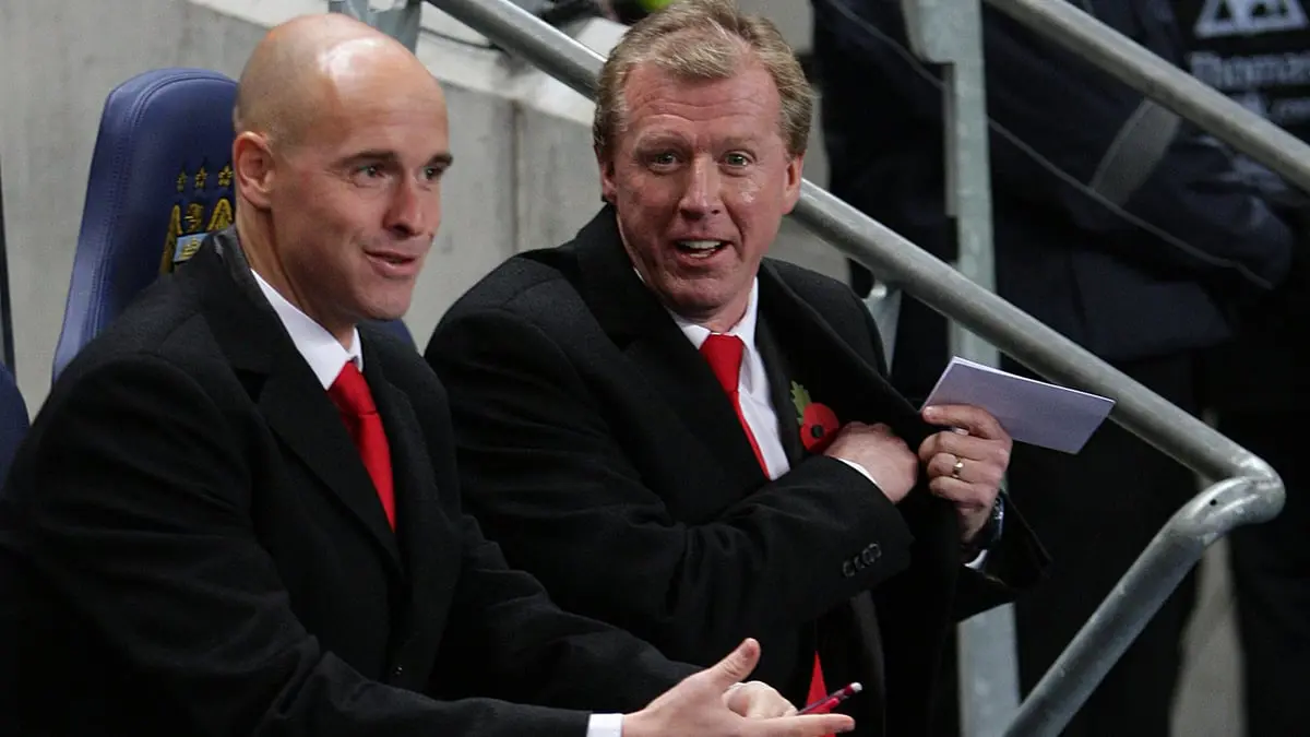 الخلافات ظهرت مبكرا.. ستيف مكلارين أول صدام بين تين هاغ ومانشستر يونايتد