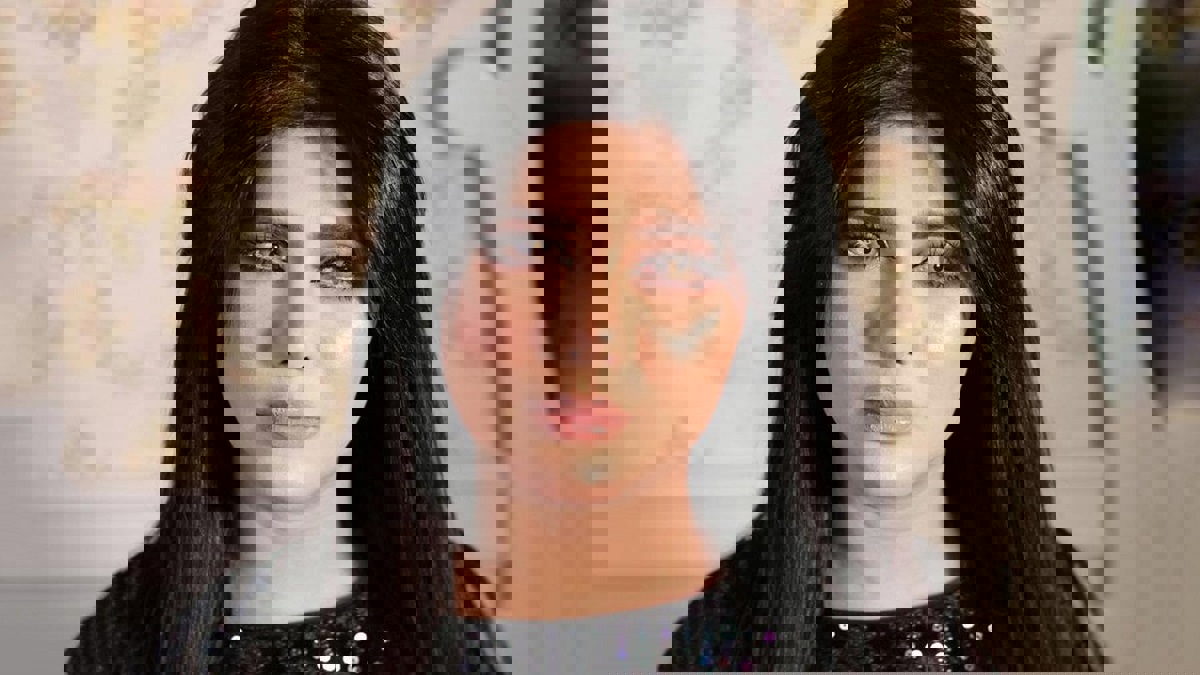 ملاك الكويتية تشتبك بالأيدي مع معلمات بمدرسة ابنها 