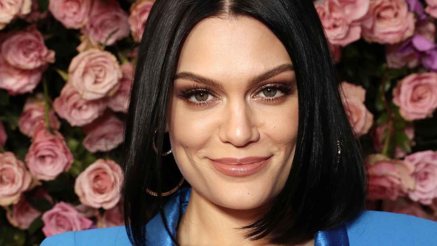 جيسي جي برسالة مؤثرة: "سأغيب لأهزم السرطان.. وأعود أقوى" (فيديو)