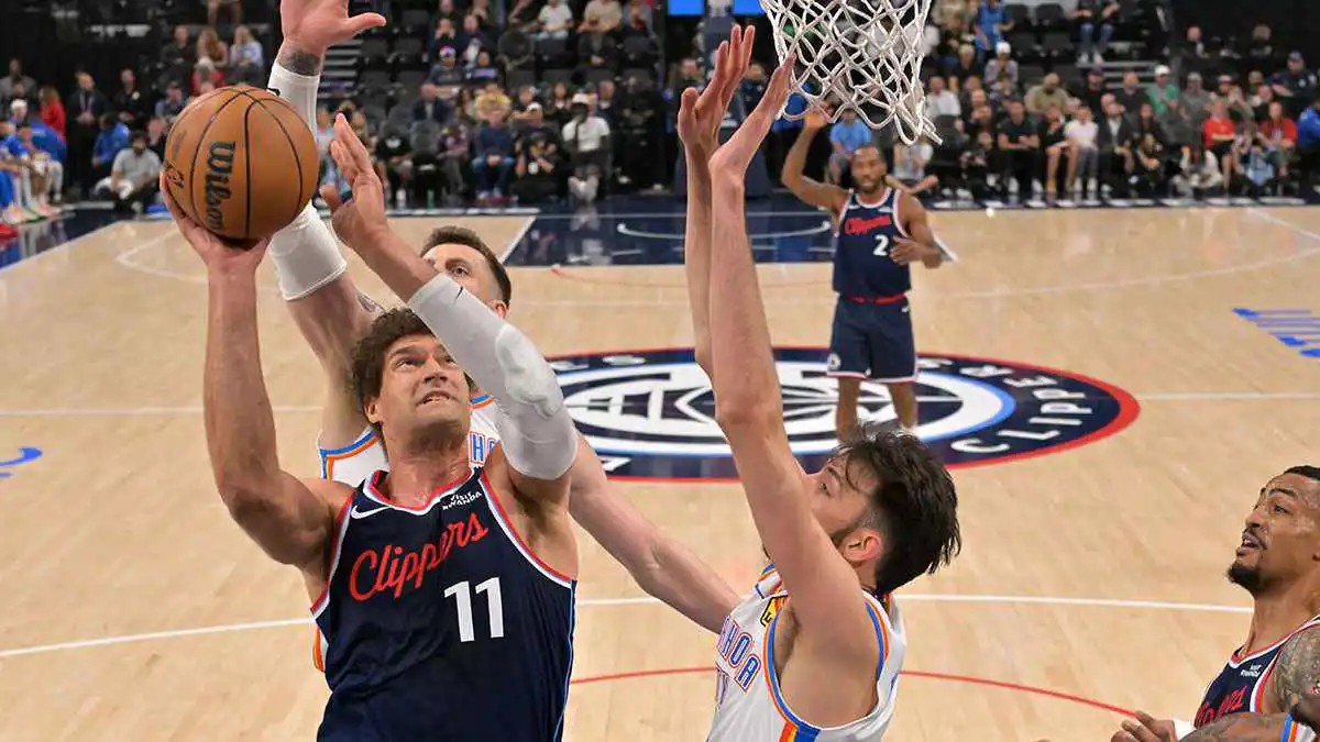 NBA.. ثاندر يهزم كليبرز ويعزز صدارته للقسم الغربي