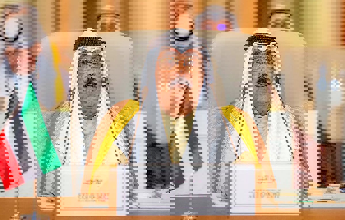 من هو الشيخ مشعل الأحمد الصباح أمير الكويت الجديد؟