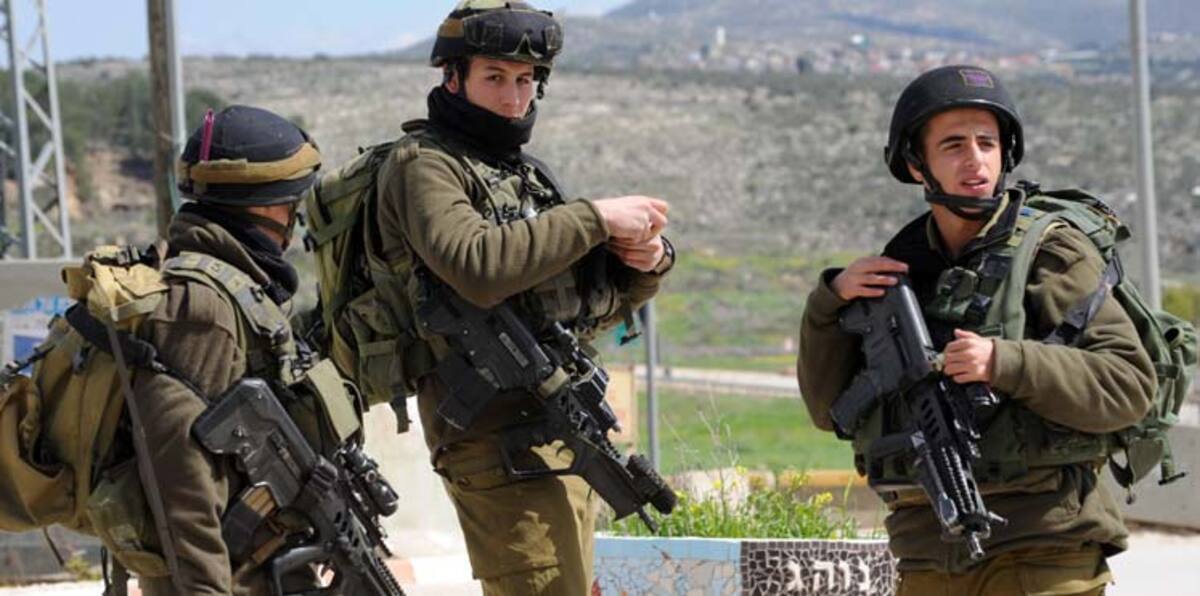 الجيش الإسرائيلي يقرر إبقاء السلاح مع جنوده أثناء الإجازات