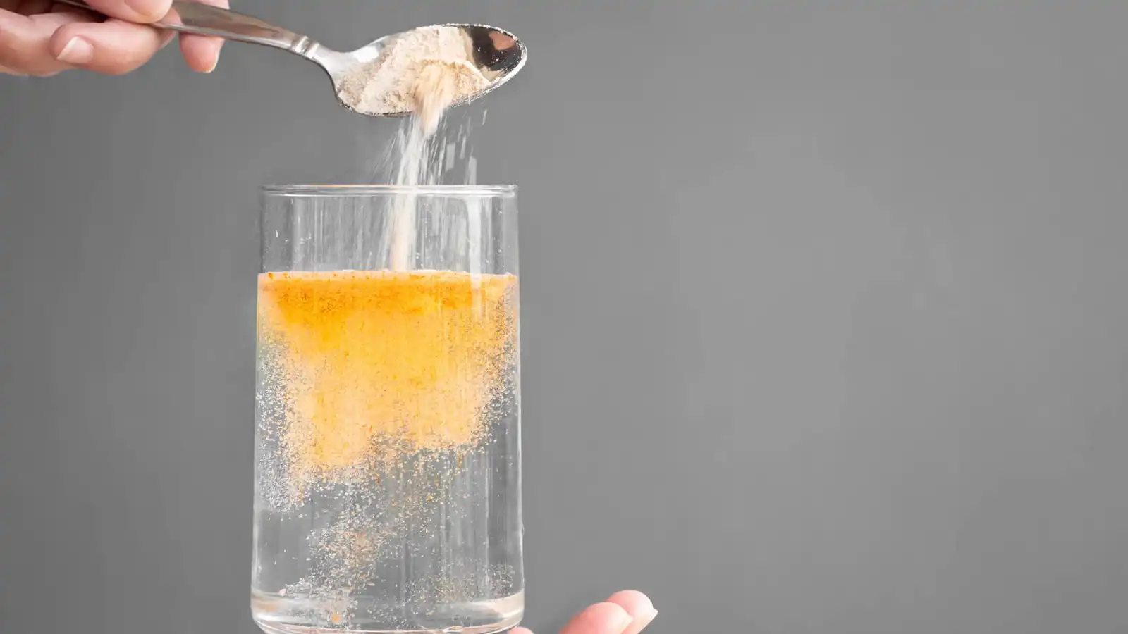 الإفراط في المكملات الرياضية.. مخاطر على القلب وضغط الدم