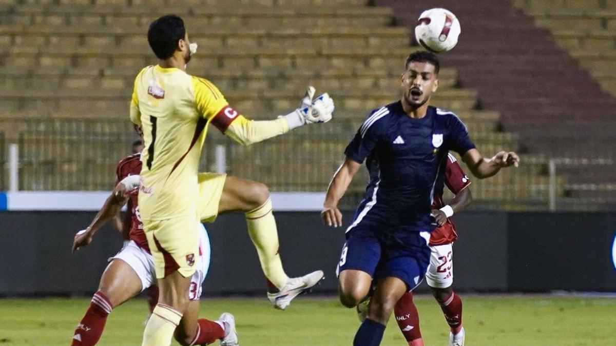 خطأ فادح.. خبير تحكيمي يفجر مفاجأة مدوية حول طرد الشناوي أمام إنبي