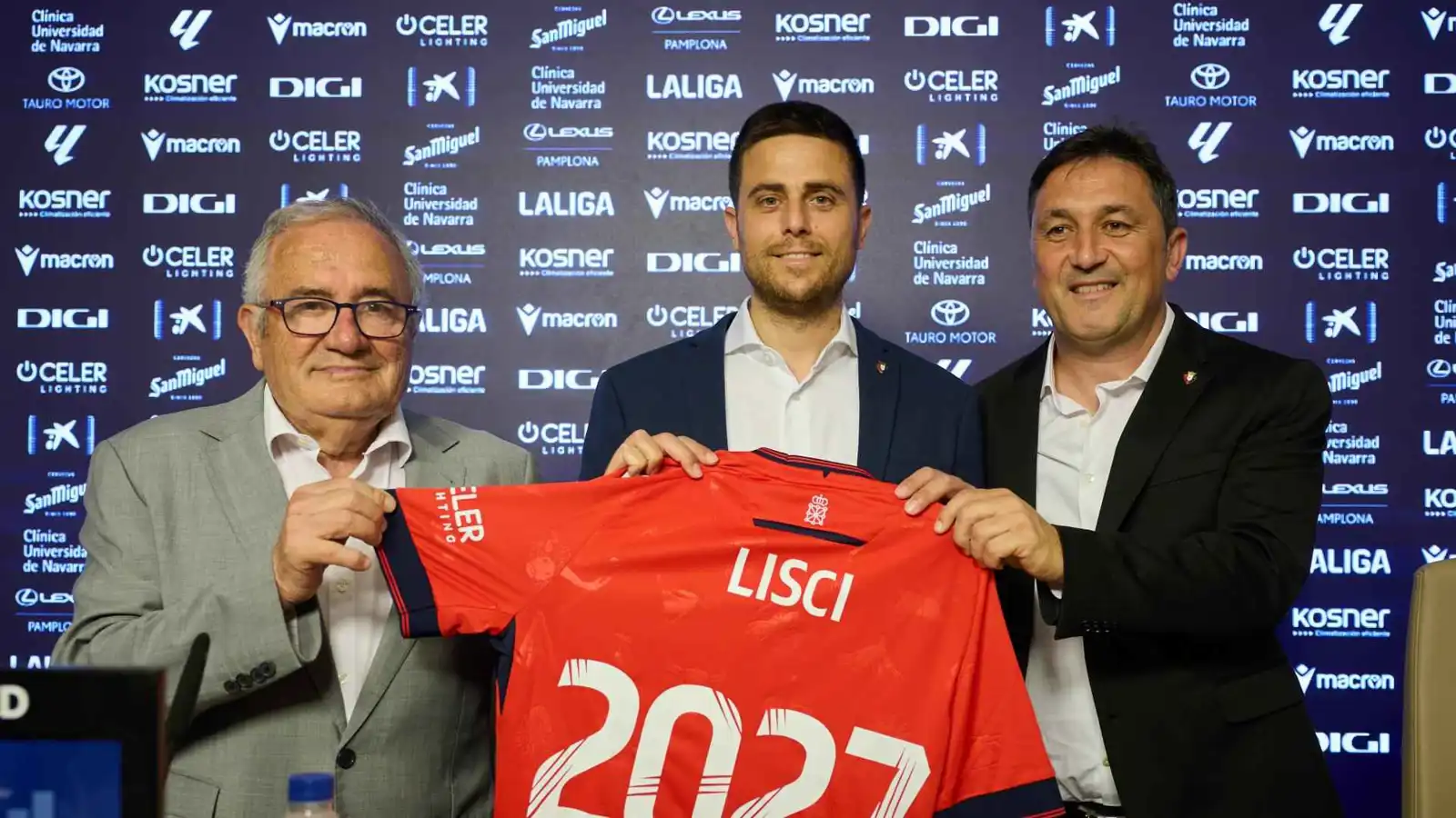 مدرب أوساسونا لـ"إرم نيوز":  أريد الانتقام من الريال.. وهؤلاء أحق بالكرة الذهبية