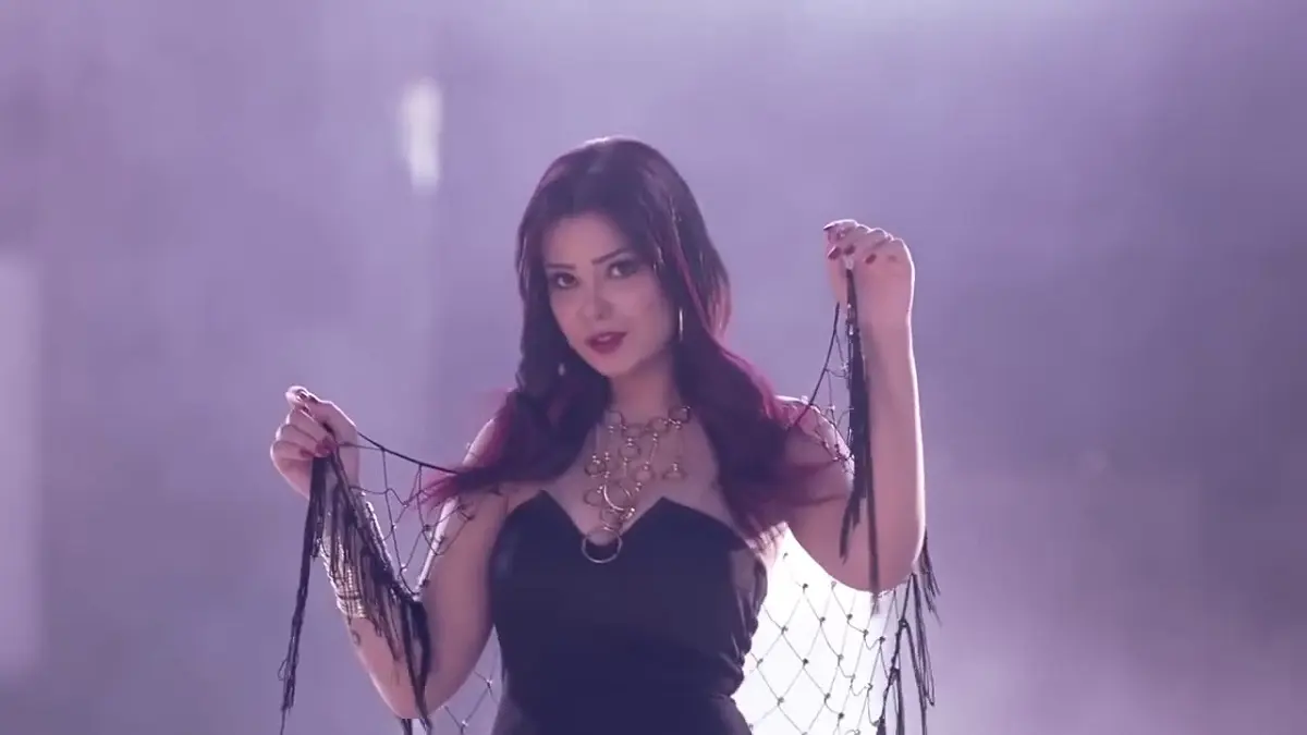 قرار قضائي جديد ضد المطربة شيما بطلة "عندي ظروف"