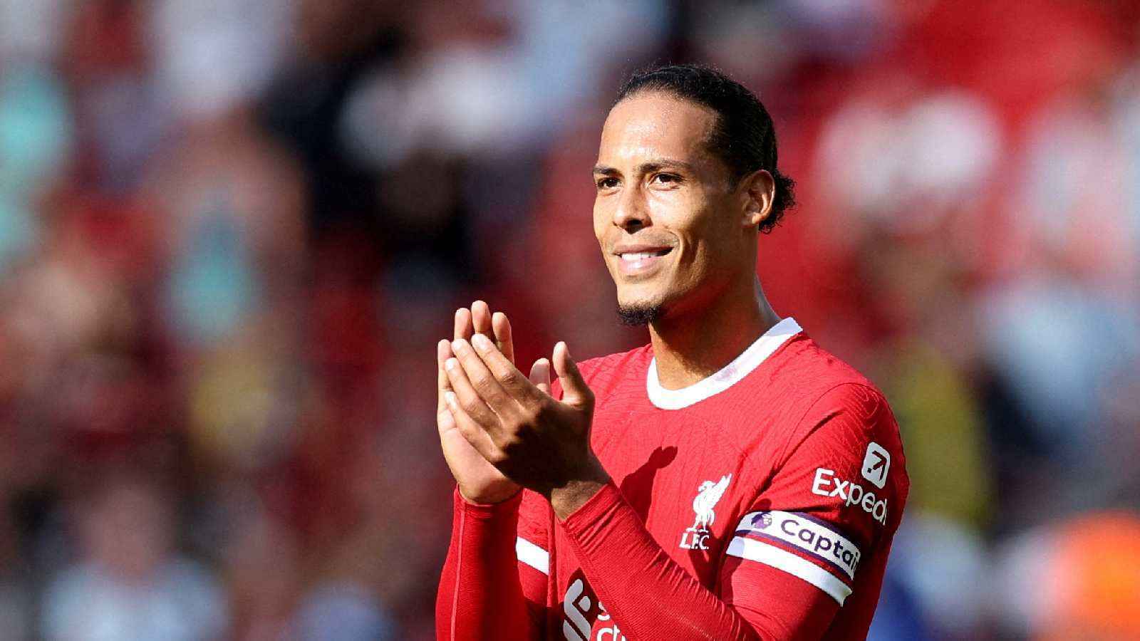 ردًا على العروض السعودية.. ليفربول يحدد سعر فان دايك