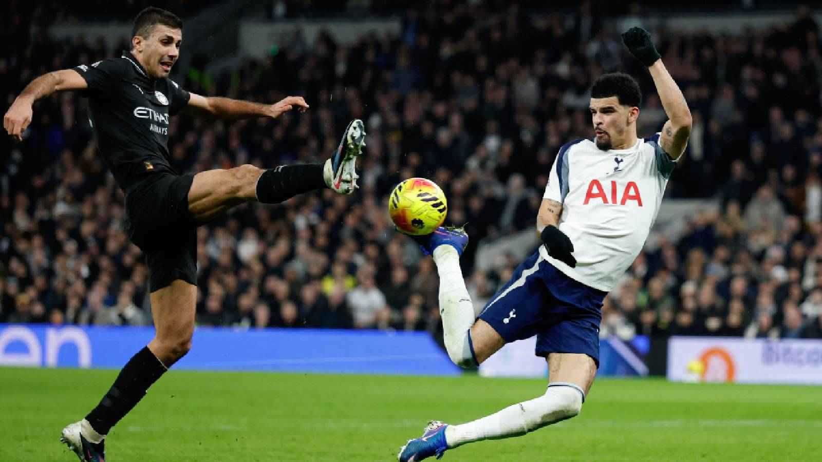 "حسم جائزة بوشكاش".. ردود أفعال واسعة بعد هدف سولانكي الخيالي 