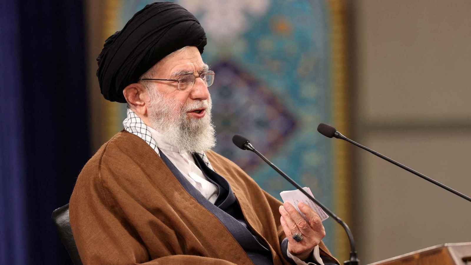 الحرس الثوري استخدم أنظمة ليزر صينية لتأمين خامنئي