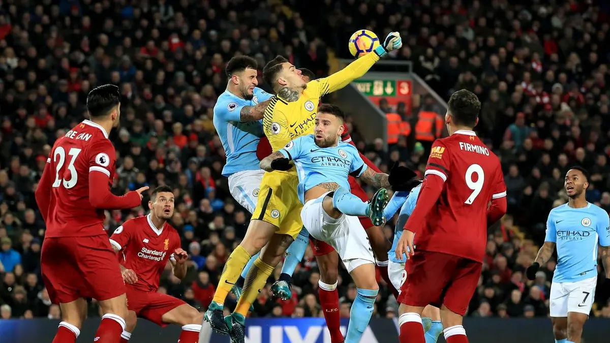 مانشستر سيتي ضد ليفربول.. هل يغير غوارديولا فلسفته لمواجهة كلوب؟