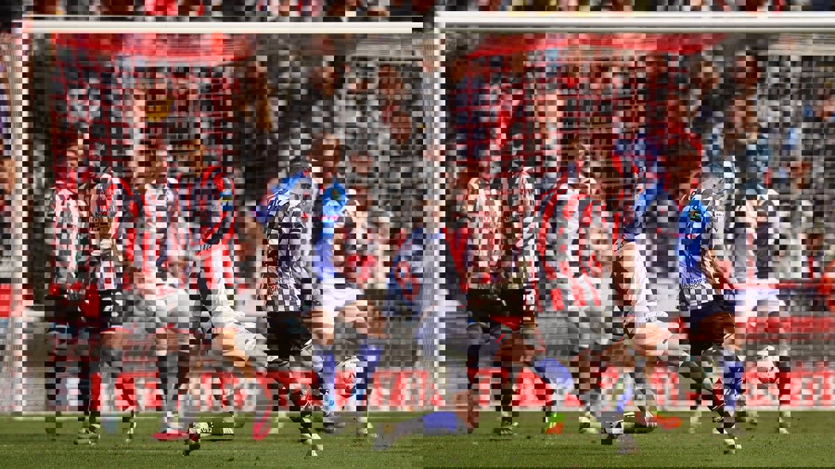 شيفيلد يونايتد يتأهل لنصف نهائي كأس الاتحاد الإنجليزي بفوز مثير على بلاكبيرن (فيديو)