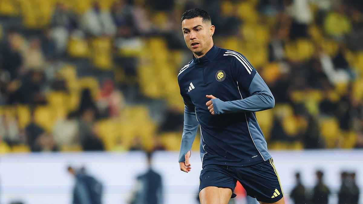 حملة تكتسح الإنترنت.. جماهير ريفر بليت تطالب بالتعاقد مع رونالدو (صور) 