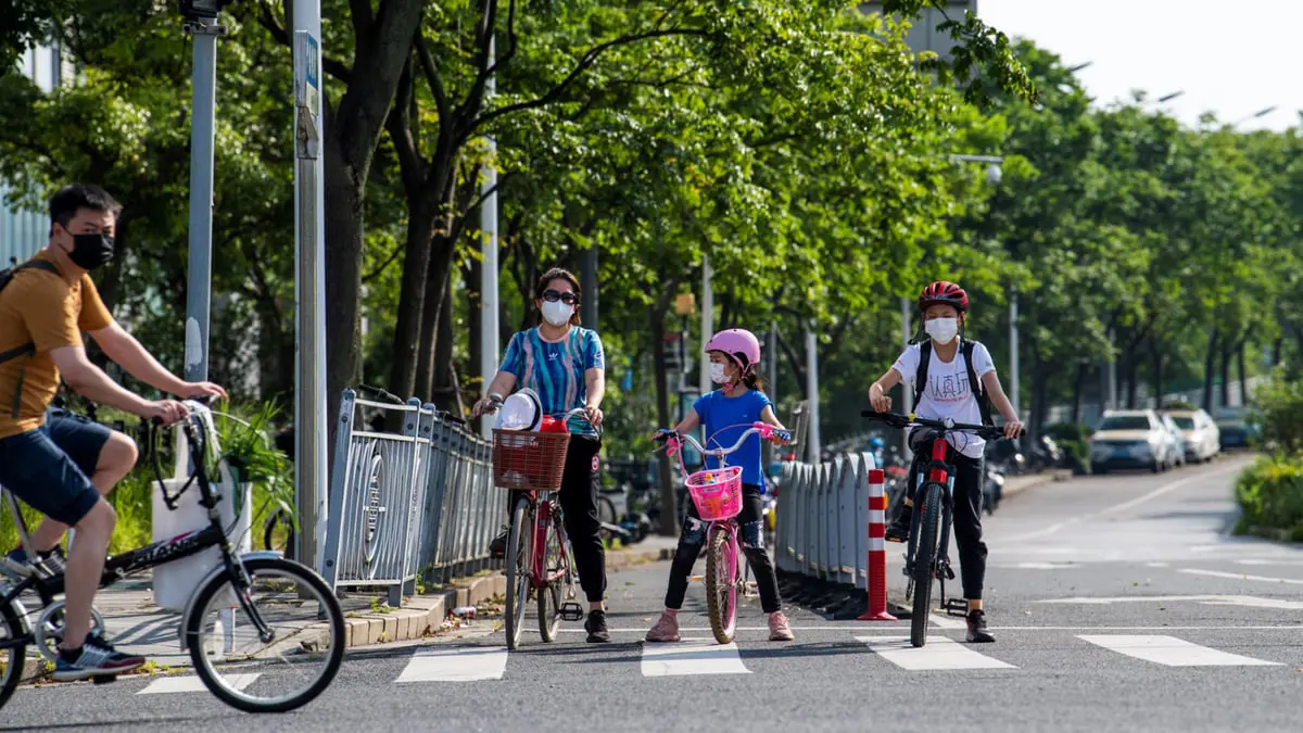مشروع أكاديمي لتحويل مركبات النقل العام الخفيفة إلى ذاتية القيادة