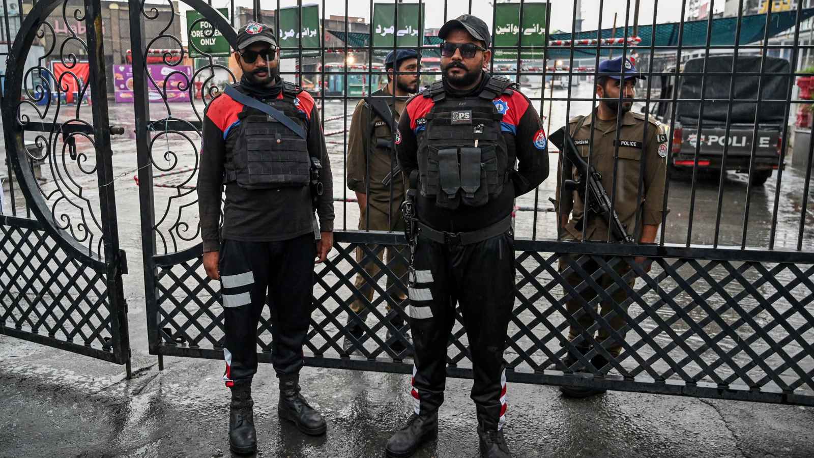 باكستان تكشف عن اتصالات أمنية مع الهند