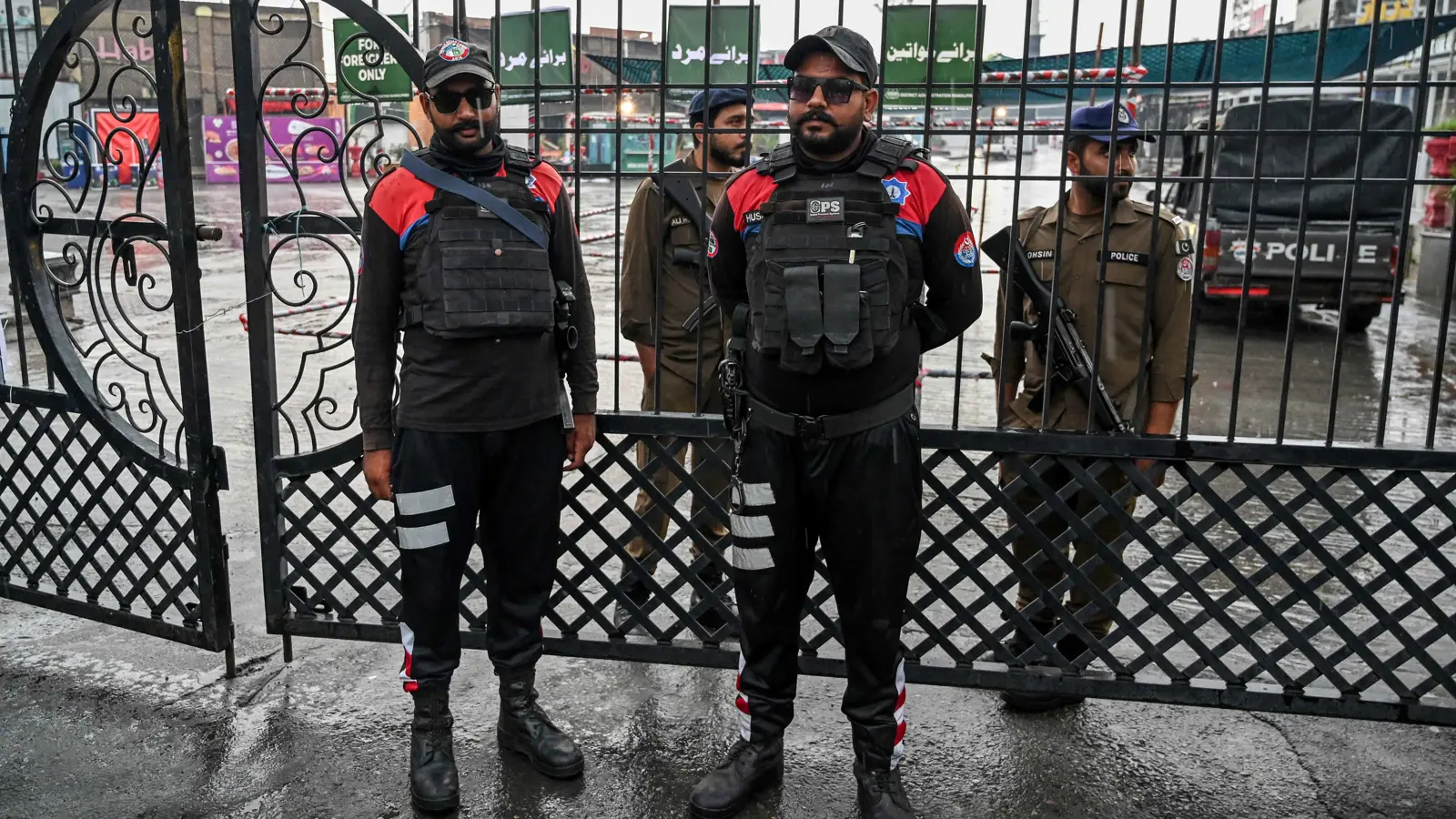 باكستان تكشف عن اتصالات أمنية مع الهند