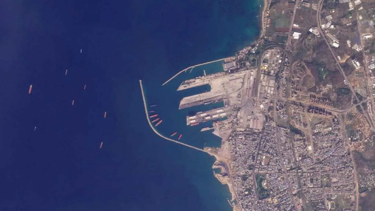 أقمار صناعية تظهر سفنا للبحرية الروسية راسية قبالة سوريا (صور)