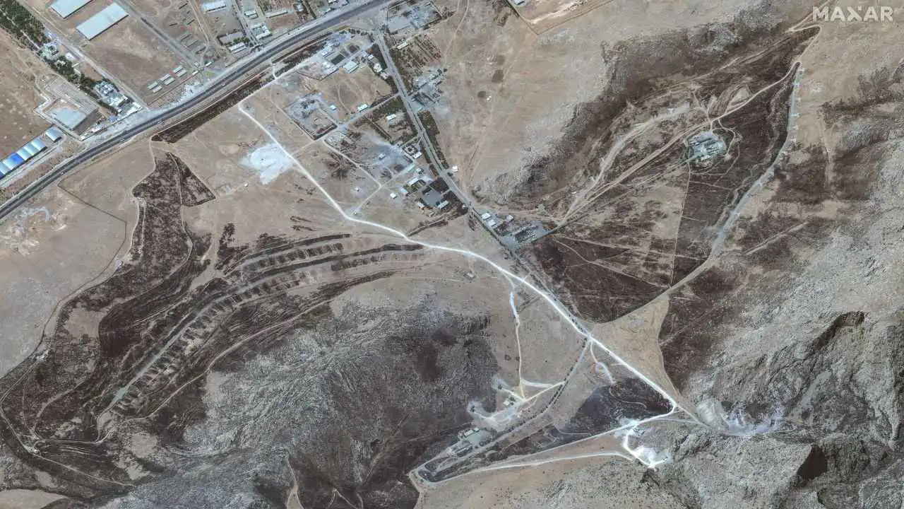 انفجار ضخم بالقرب من قاعدة صاروخية للحرس الثوري الإيراني