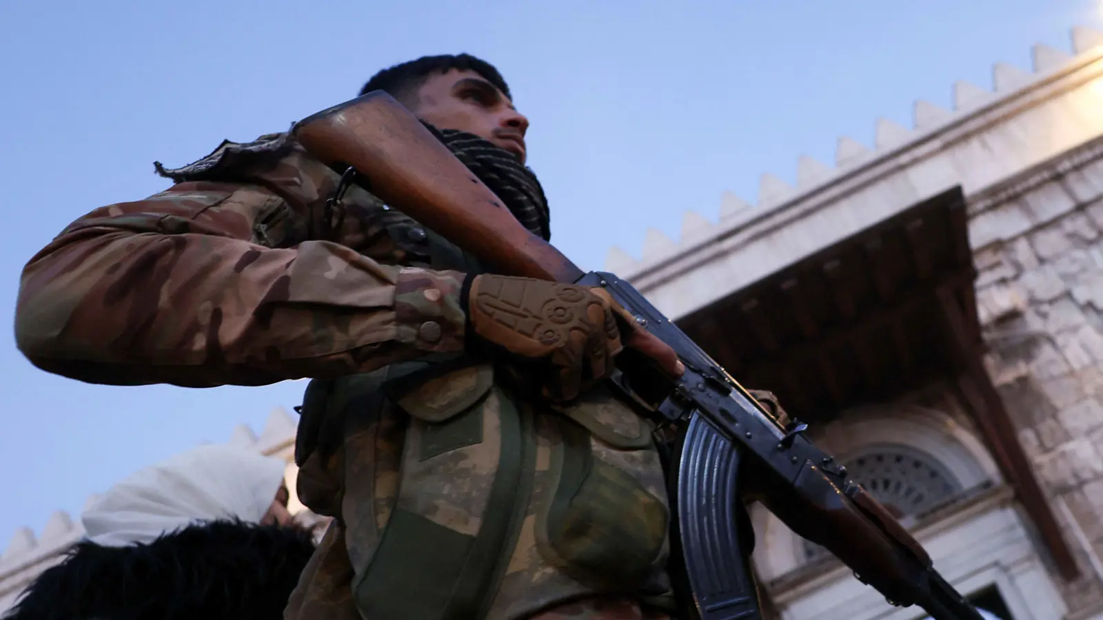 الإندبندنت: سقوط الأسد "قنبلة موقوتة" تهدد أمن أوروبا