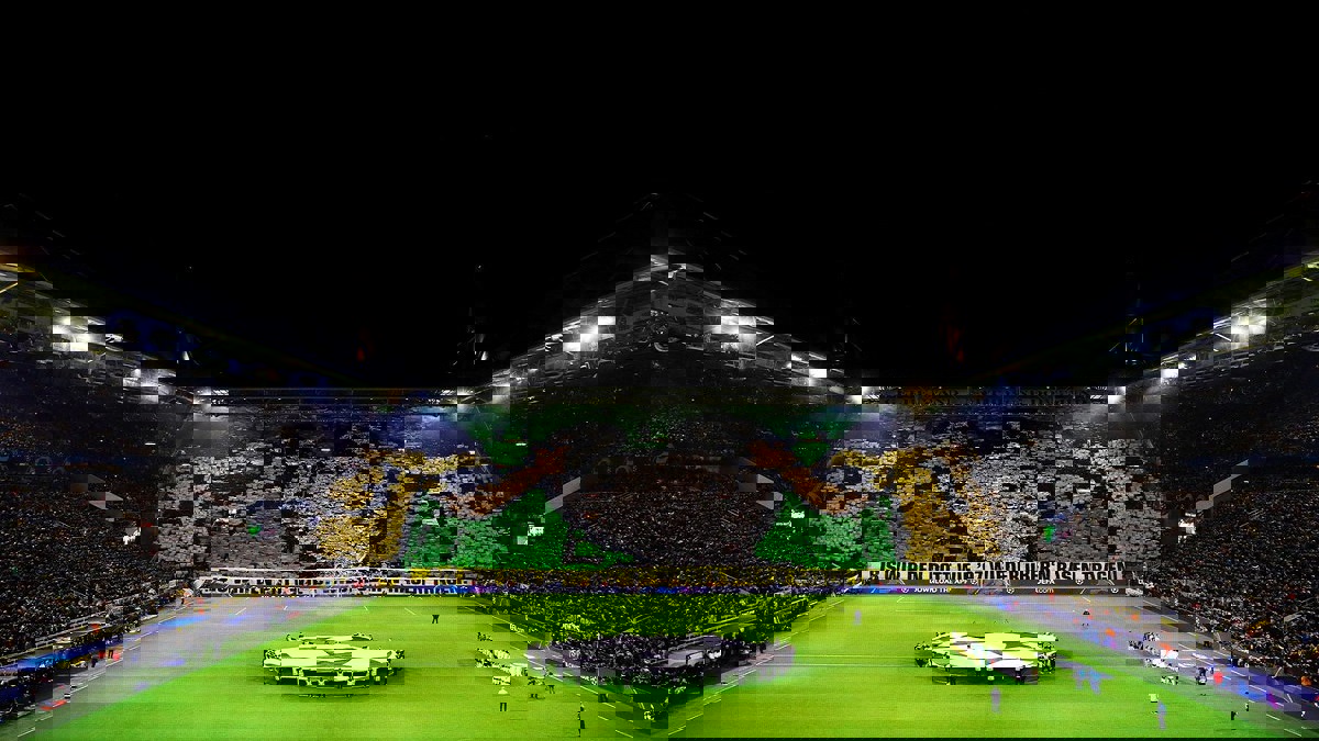 مباراة بروسيا دورتموند وتوتنهام.. شاهد تيفو رائع لجماهير الفريق الألماني (فيديو)