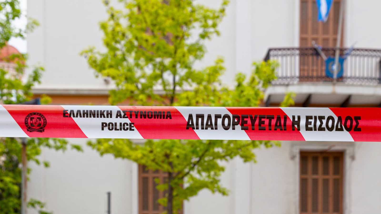 في جريمة صادمة.. امرأة تعترف بدفن والدتها للاستفادة من معاشها