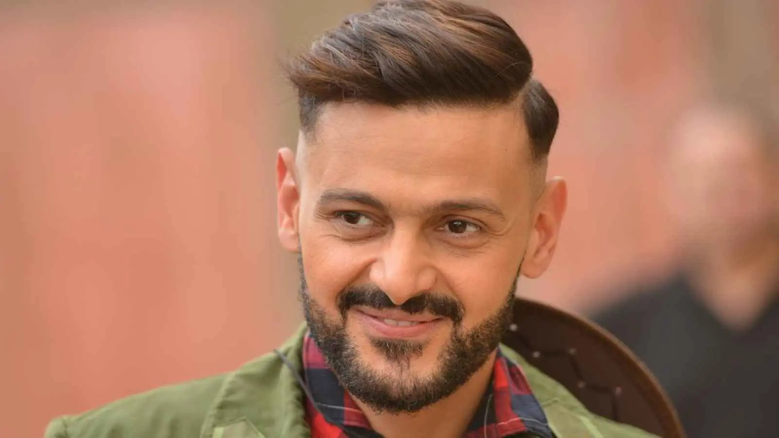 "إيلون مصر".. رامز جلال يتصدر الترند بعد طرح بوستر برنامجه الرمضاني