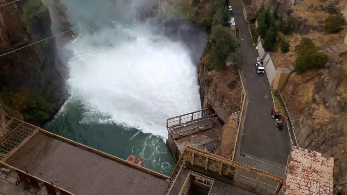 العراق.. سد "دوكان" يخرج عن السيطرة وتحذيرات من فيضانات في بغداد