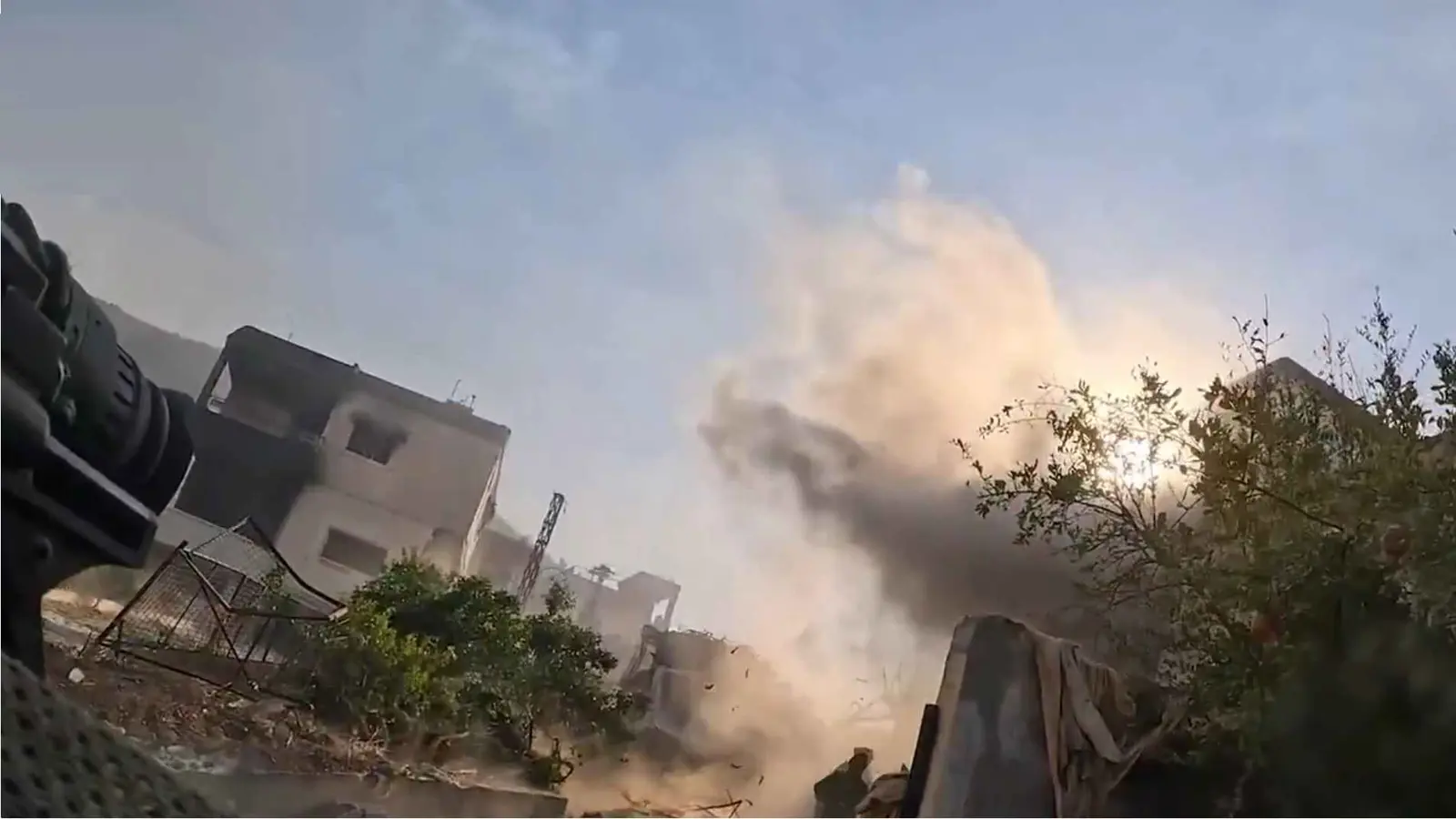 الجيش الإسرائيلي يعلن مقتل 5 جنود في جنوب لبنان (فيديو)