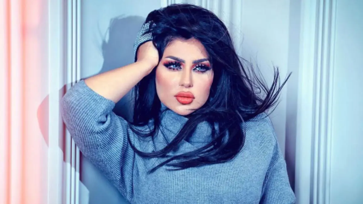 مشهورات الكويت يحضرن جلسة محاكمة حليمة بولند