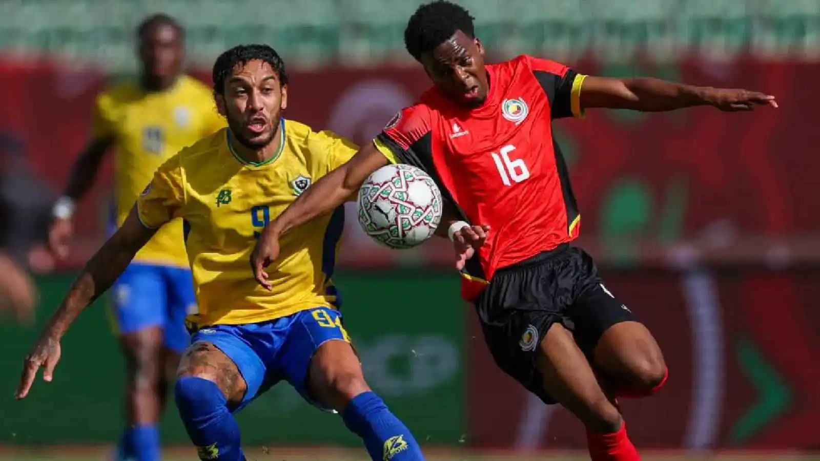 قرارات نارية في الغابون بعد صدمة الكان.. وتعليق مثير من أوباميانغ